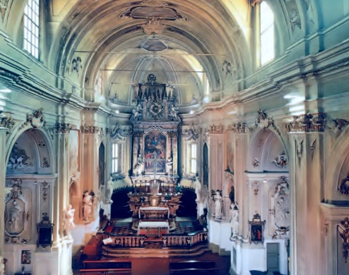 Interno della parrocchia di Vicobellignano