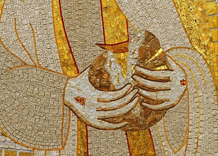 Fare” l'Eucaristia è “spezzarsi” per gli altri! – LA VIA È APERTA